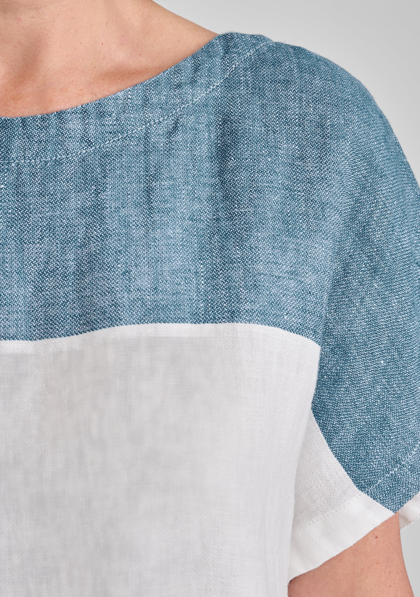 Back Slit Tee - Linen Shirt - FINAL SALE - Image 10