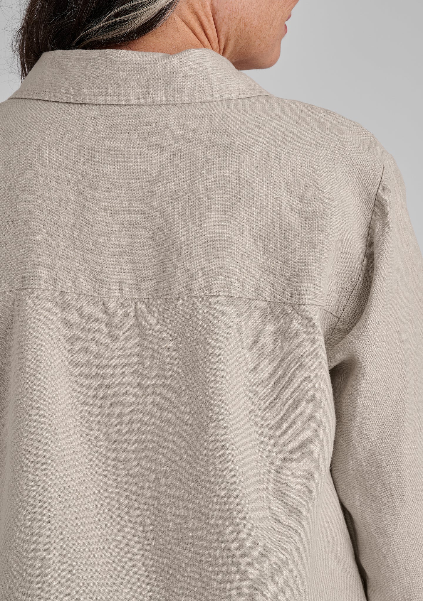 Bias Back Shirt - Linen Shirt - Image 11