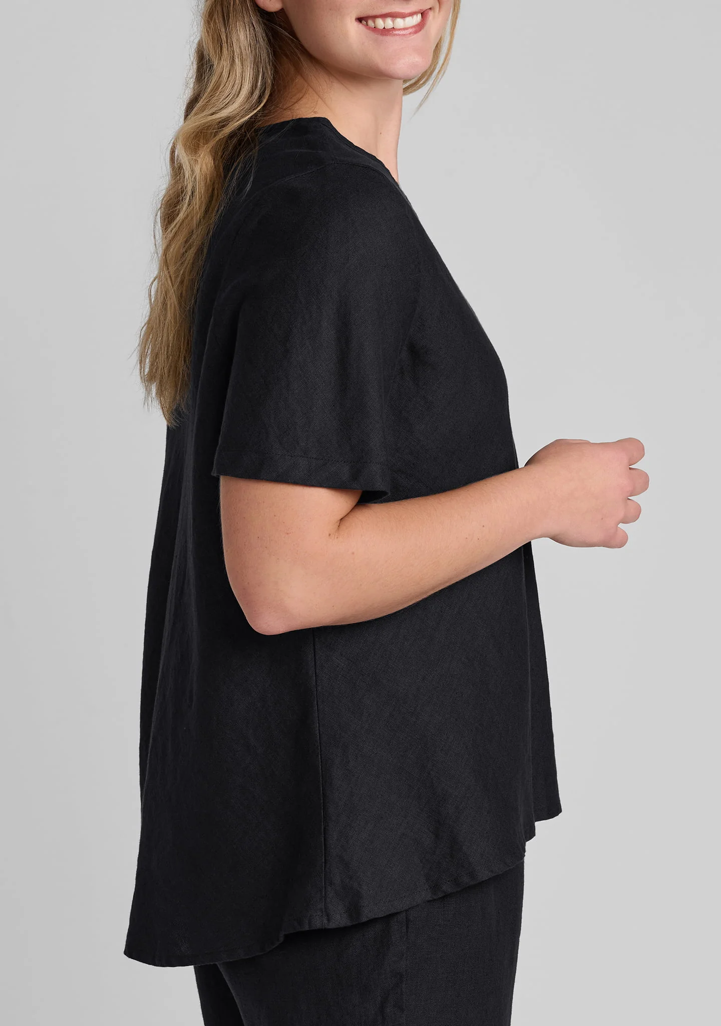 Bias Tee - Linen T Shirt - Image 4