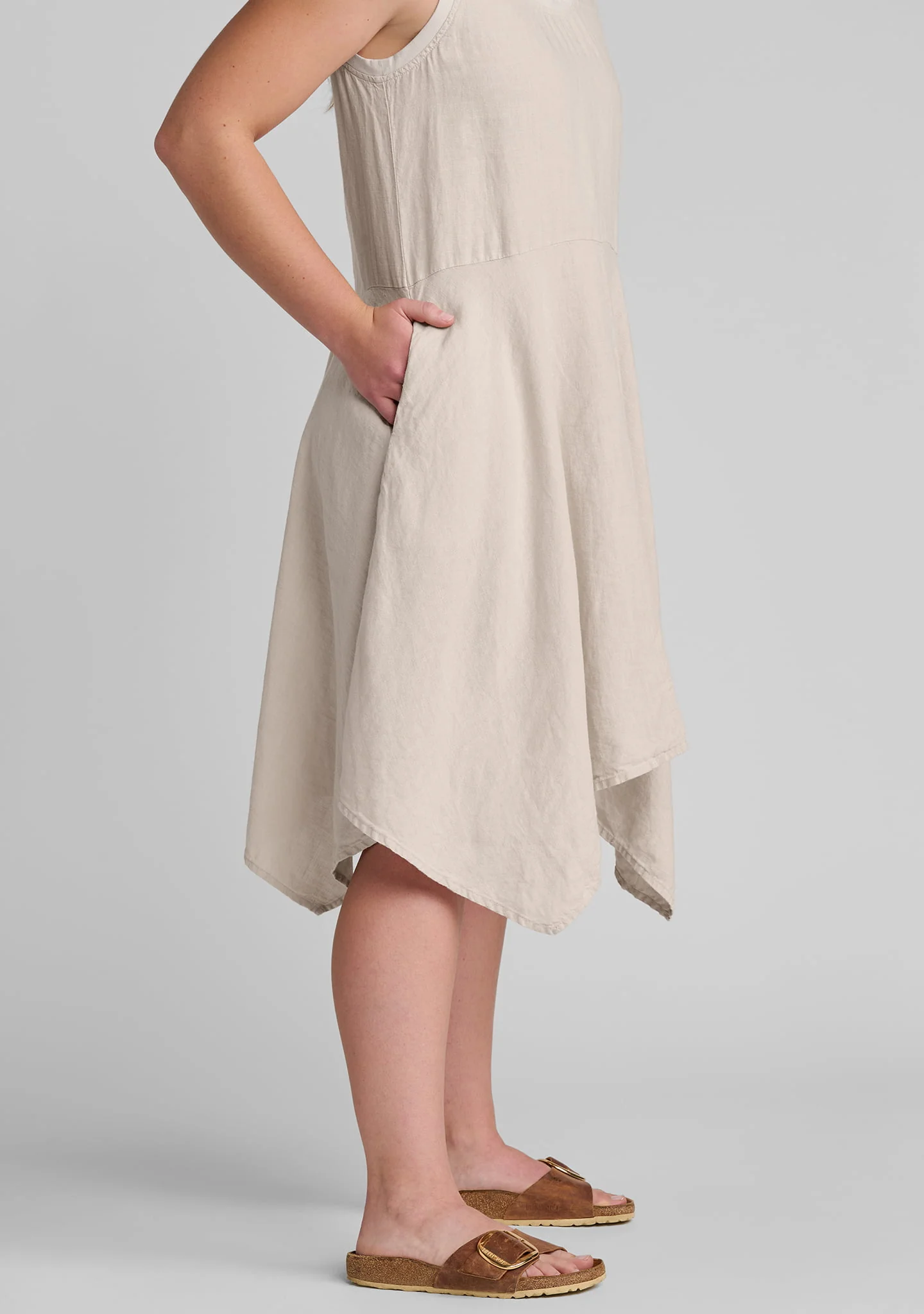 Edgy Dress - Sleeveless Linen Dress - Image 9