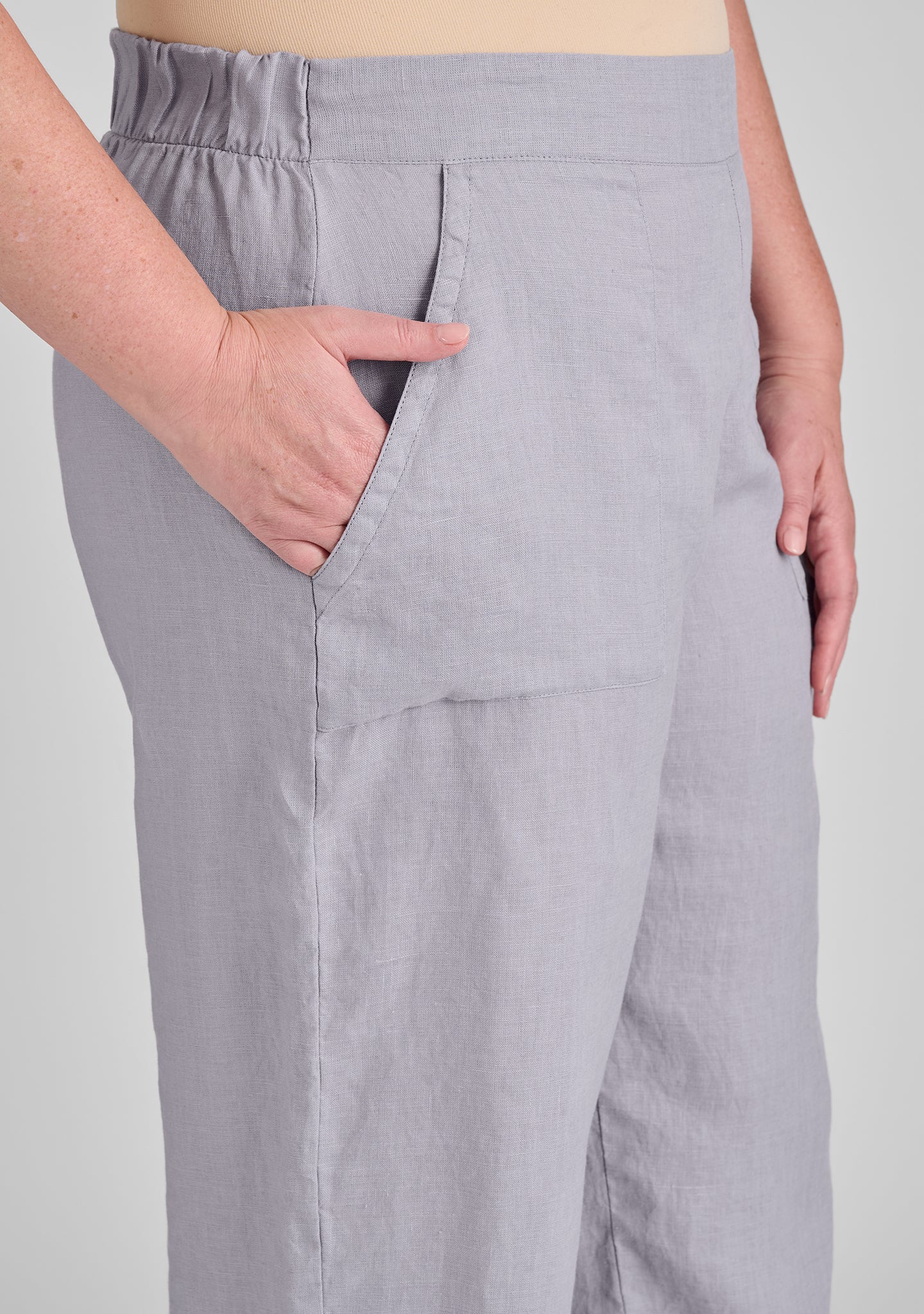 Kate Pant - Linen Crop Pants - FINAL SALE - Image 5