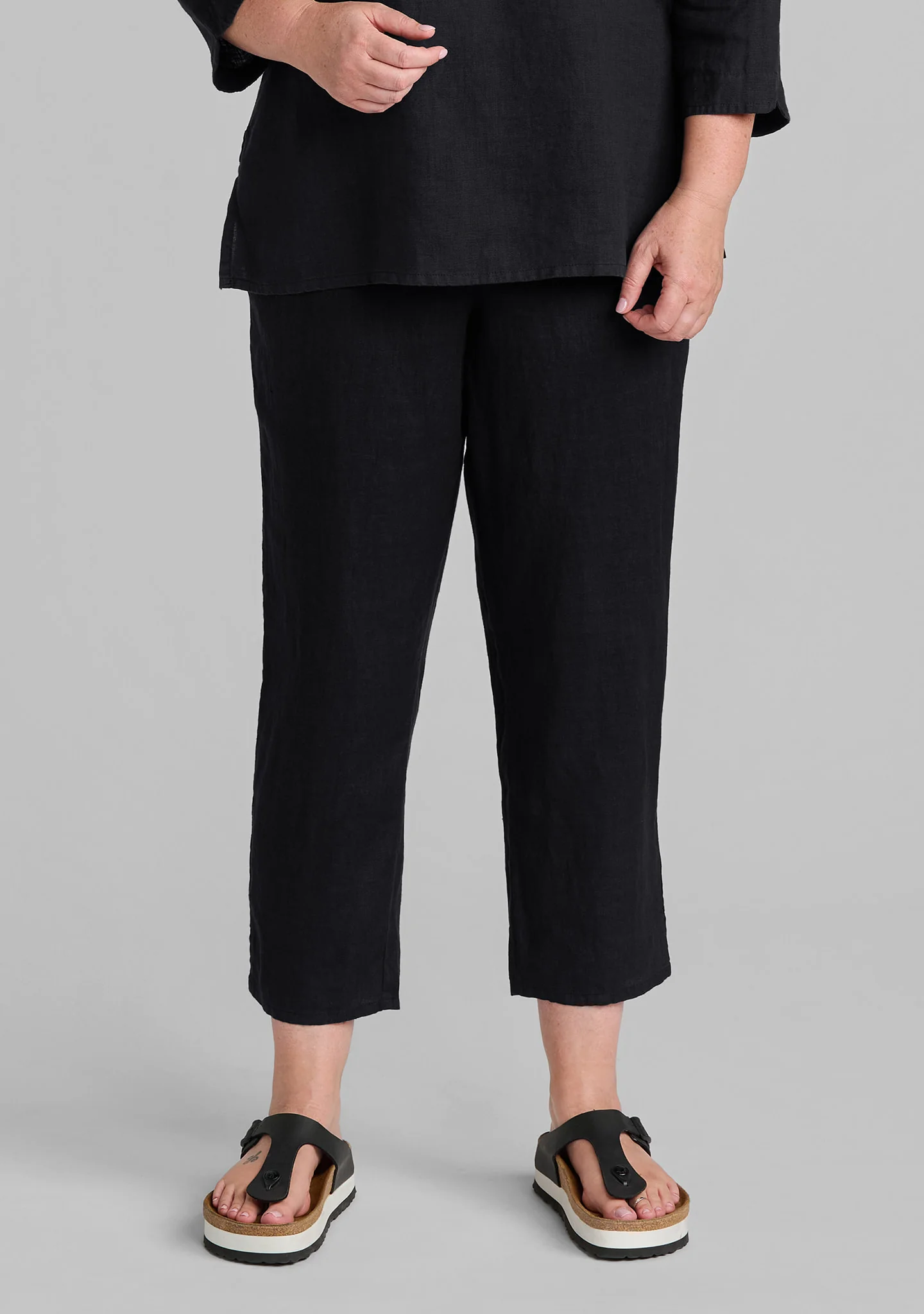 Pocketed Ankle Pant - Linen Pants - Image 10