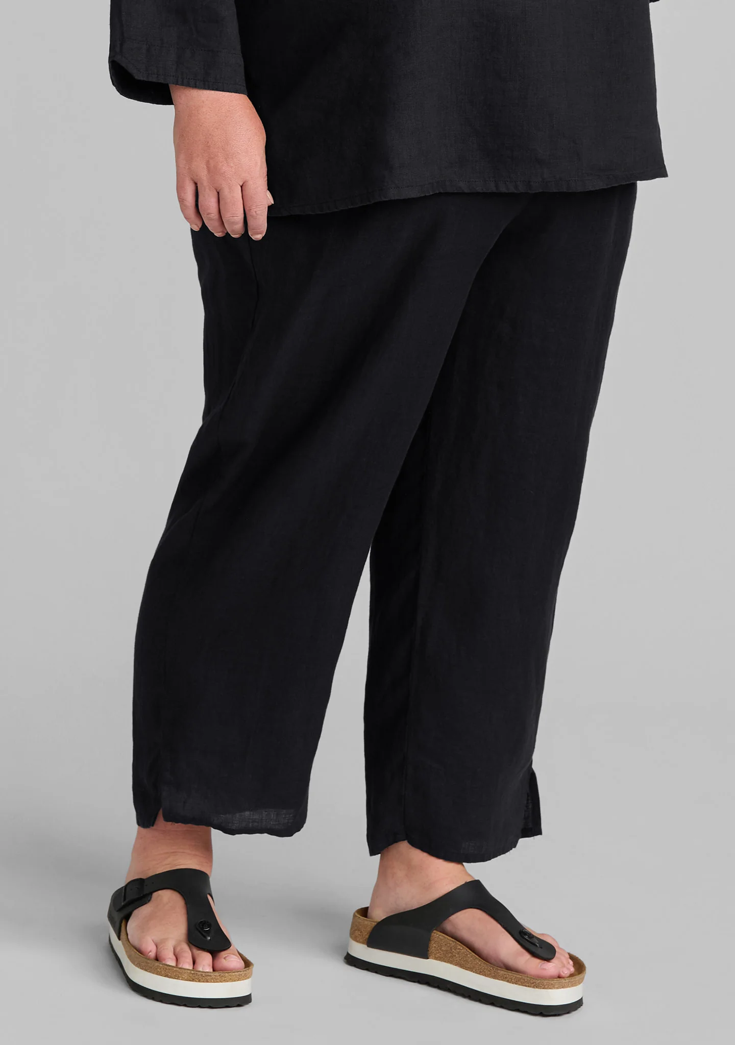 Pocketed Ankle Pant - Linen Pants - Image 11