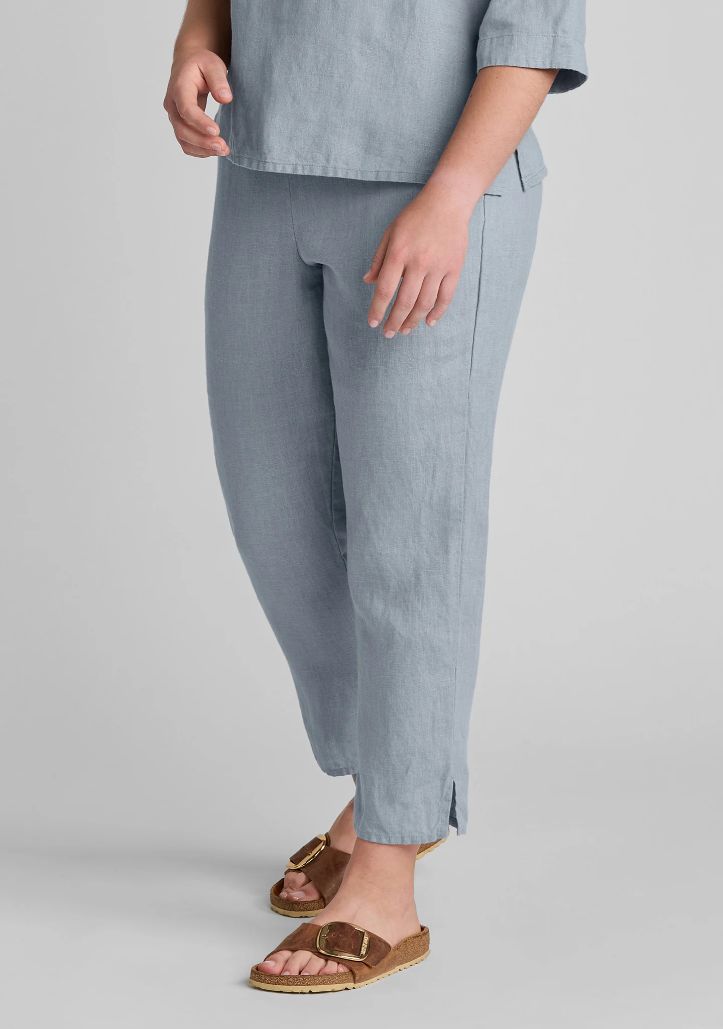 Pocketed Ankle Pant - Linen Pants - Image 3