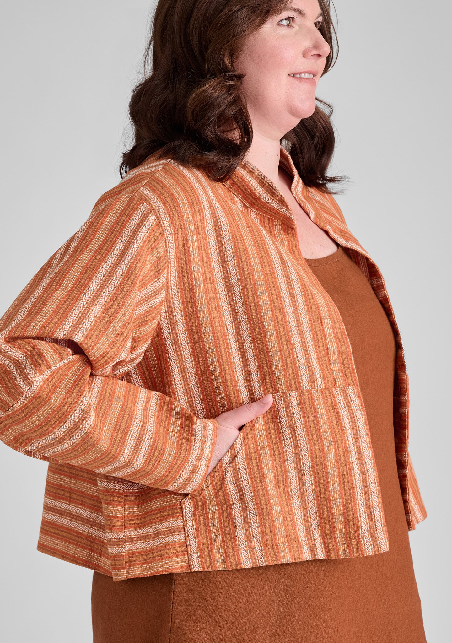 Seamly Jacket - Cropped Linen Jacket - FINAL SALE - Image 5