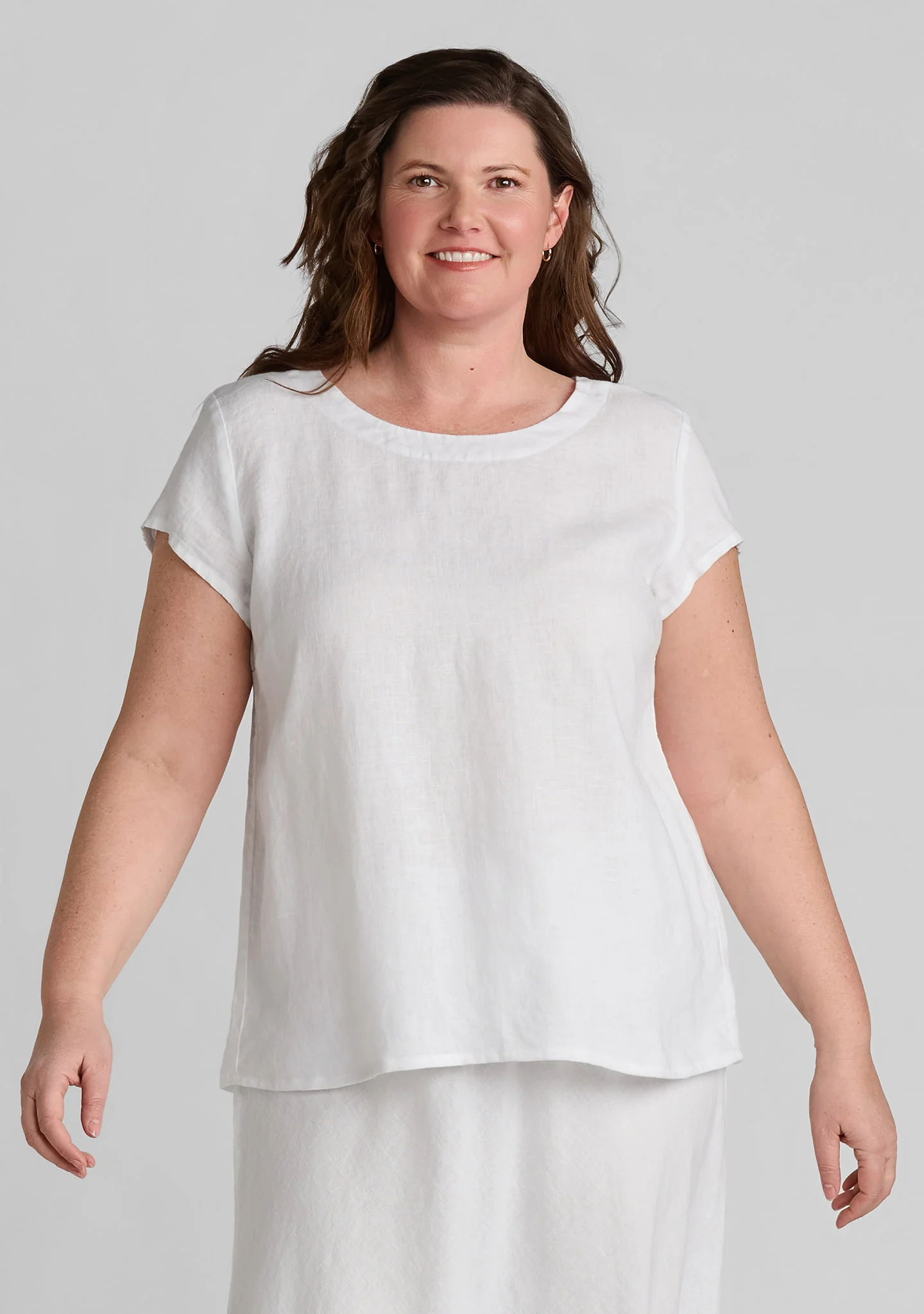 Tuck Back Tee - Linen Shirt - Image 3