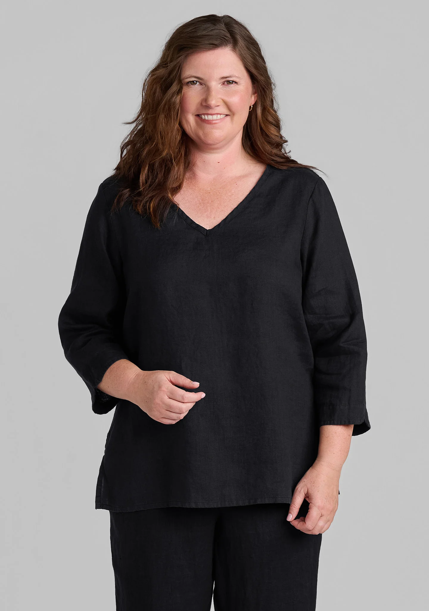V Pullover - Linen Shirt - Image 11