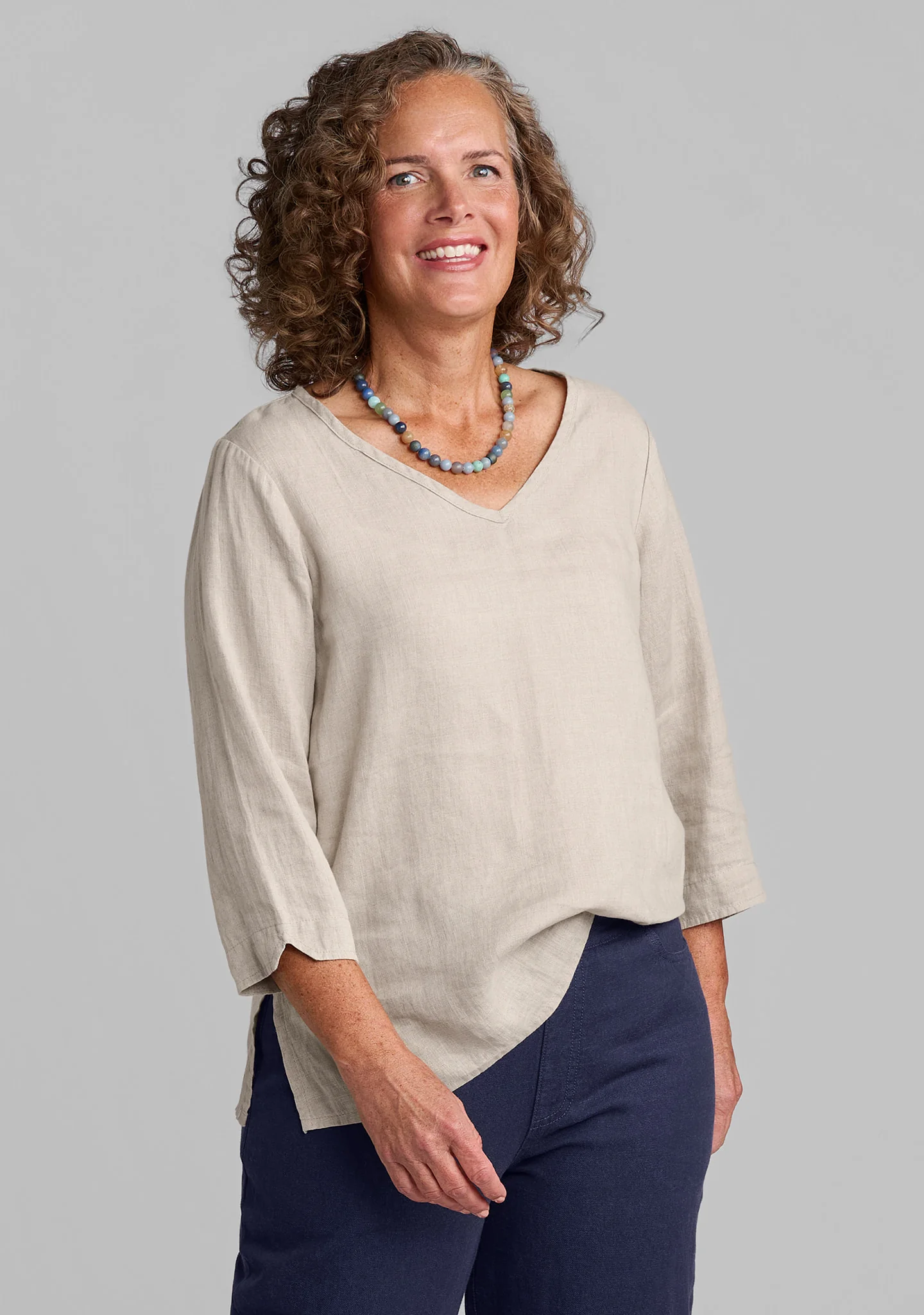 V Pullover - Linen Shirt - Image 5