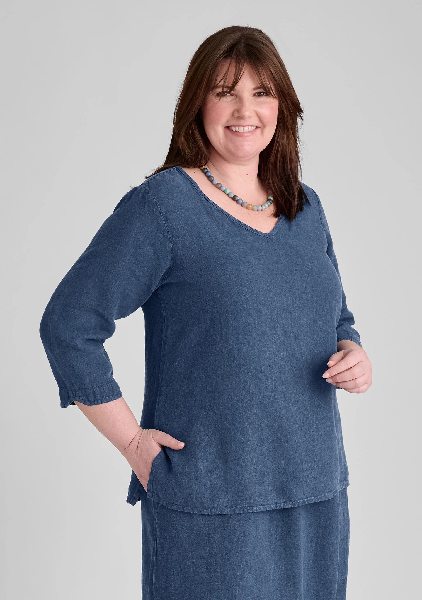 V Pullover - Linen Shirt - FINAL SALE - Image 3